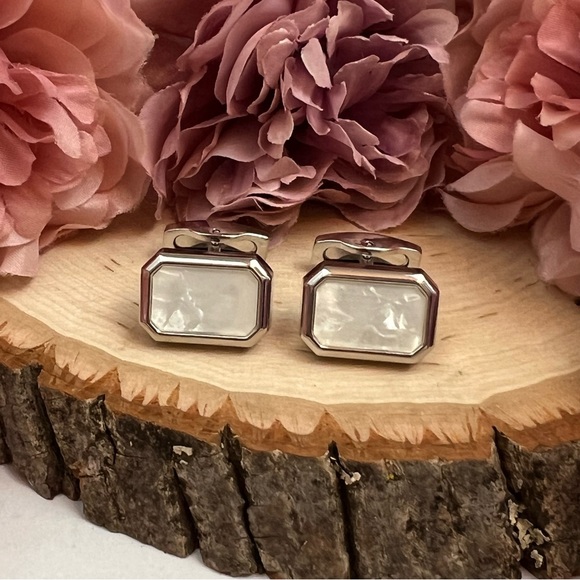 Shimmering Mother of Pearl Silver Cufflinks - Picture 3 of 15